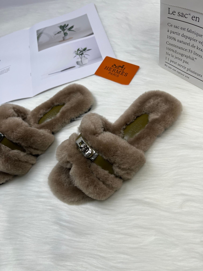 H**me5 slippers